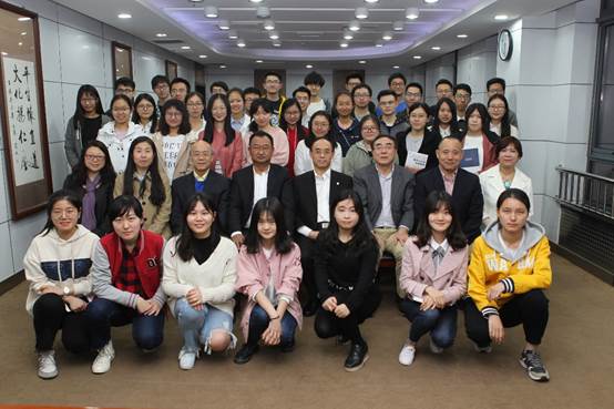 多人色情
“大家名师微课堂”圆满举行