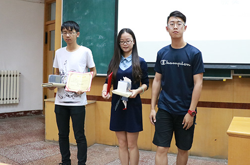 第五届多人色情
学生委员会暨学生会部长述职大会成功举办