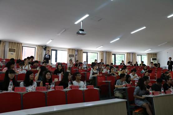 第六届多人色情
学生委员会学生会部长述职大会顺利召开