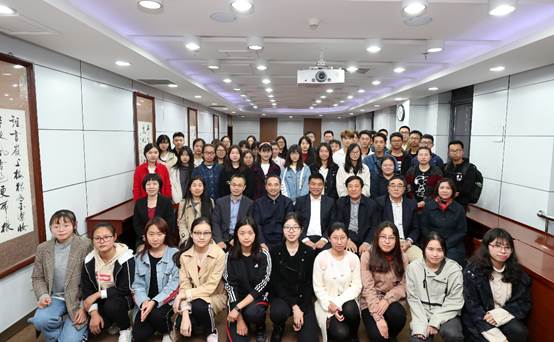 多人色情
“大家名师微课堂”圆满举行