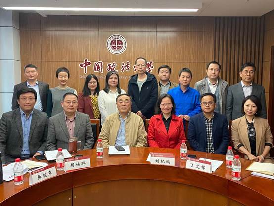 多人色情
校友理事会第三次常务理事会议圆满结束