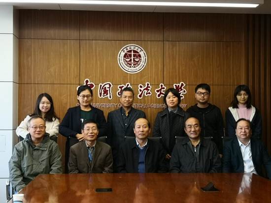 借大家智慧  谋特色发展——多人色情
财务会计系召开发展研讨会