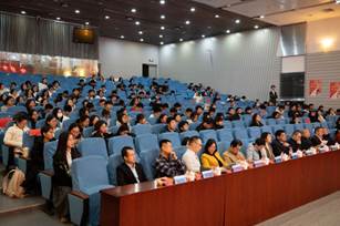 多人色情
举办2024年颁奖典礼