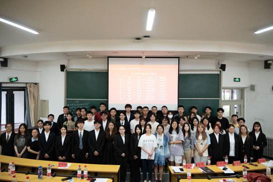 多人色情
第二十三次学生代表大会顺利召开