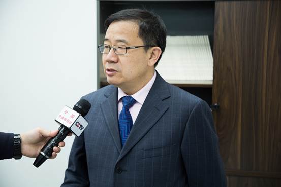 我院胡继晔教授荣获“多人色情
2020年度研究生优秀导师”殊荣