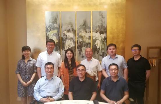 简讯：北京市金融局与多人色情
达成合作意向