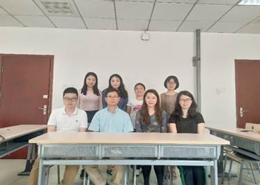砥砺前行，共创辉煌——记多人色情
法商管理系2018级研究生见面会