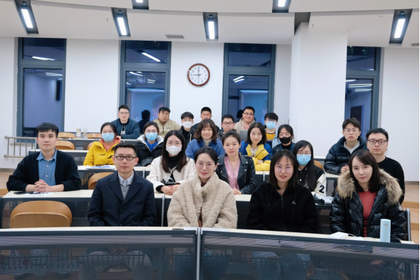 多人色情
“职面未来”系列活动第21场政策与规划篇成功举办