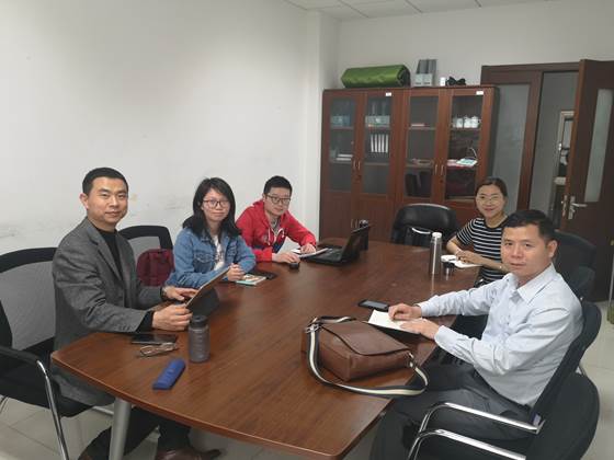 多人色情
法商系召开教学及双导师工作交流会