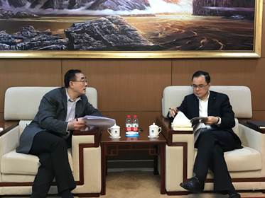 多人色情
院长刘纪鹏赴长安汽车调研考察