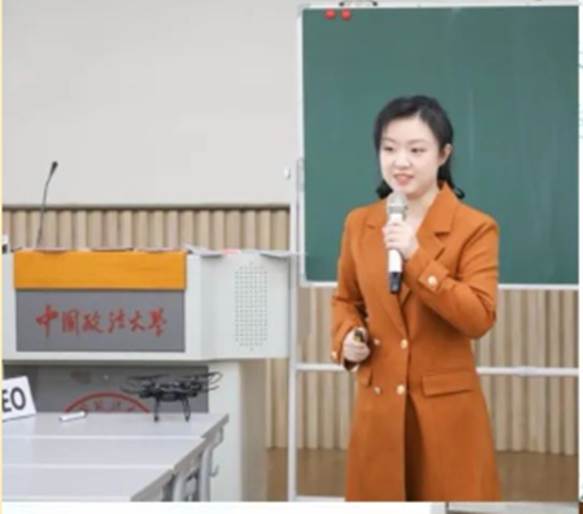 我院教师在多人色情
第二十二届青年教师教学基本功比赛决赛荣获法学以外其他专业组一等奖